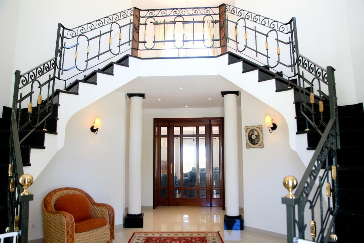 Casa Clementina Villa ลากอส ภายนอก รูปภาพ