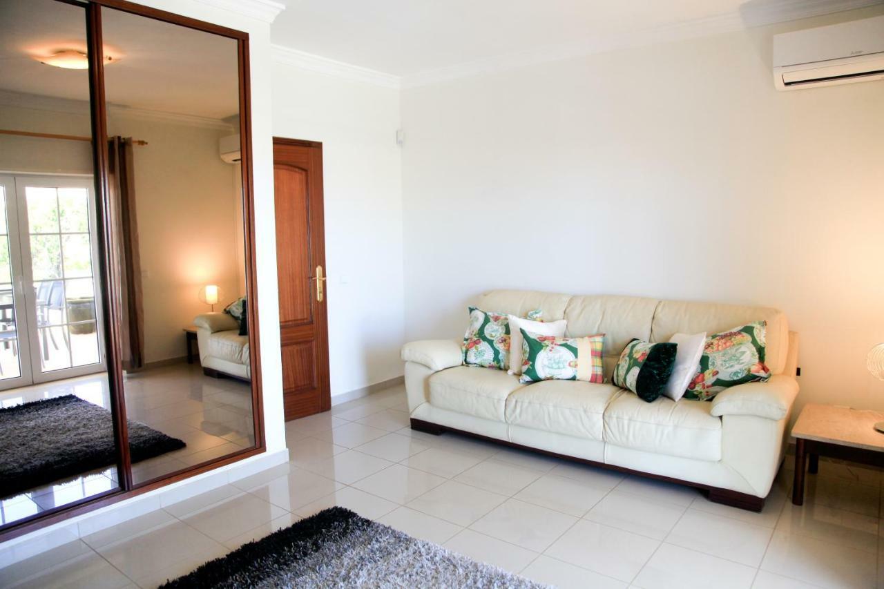 Casa Clementina Villa ลากอส ภายนอก รูปภาพ