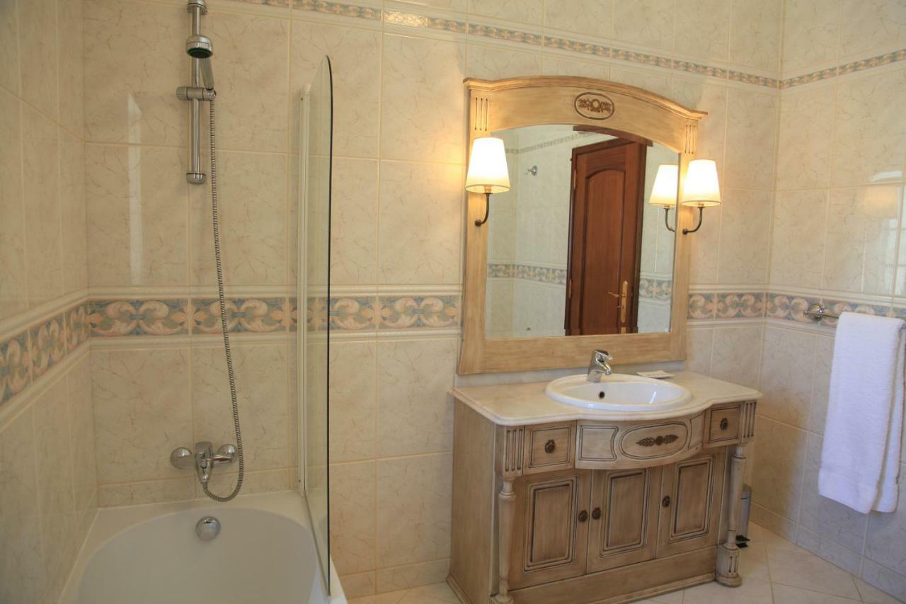 Casa Clementina Villa ลากอส ภายนอก รูปภาพ